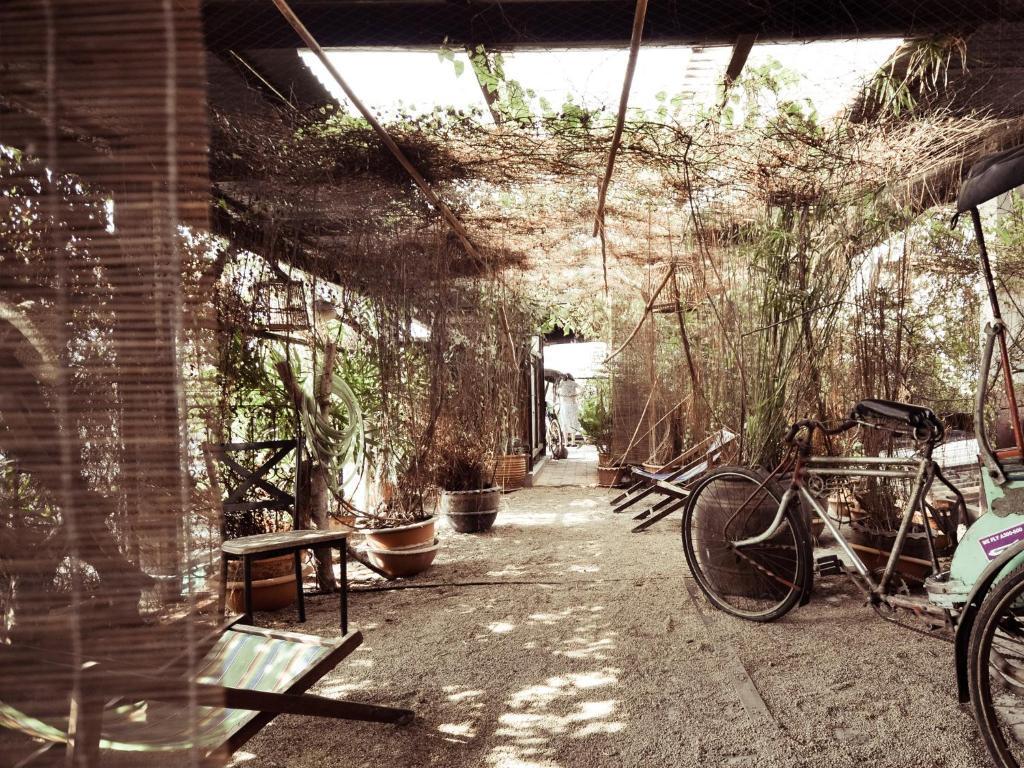 Suk11 Hostel Bangkok Exterior foto